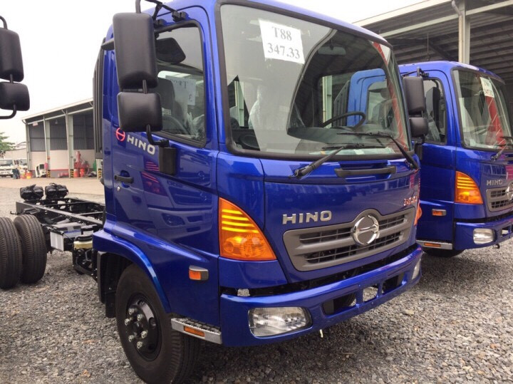 xe tai hino 2017 series 300