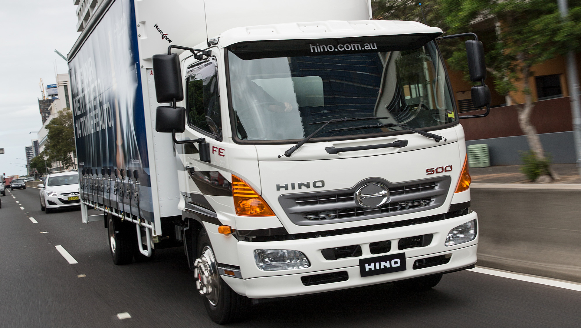 hino 500 2018