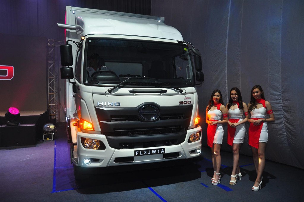 Hino 3 chân FL8JW7A