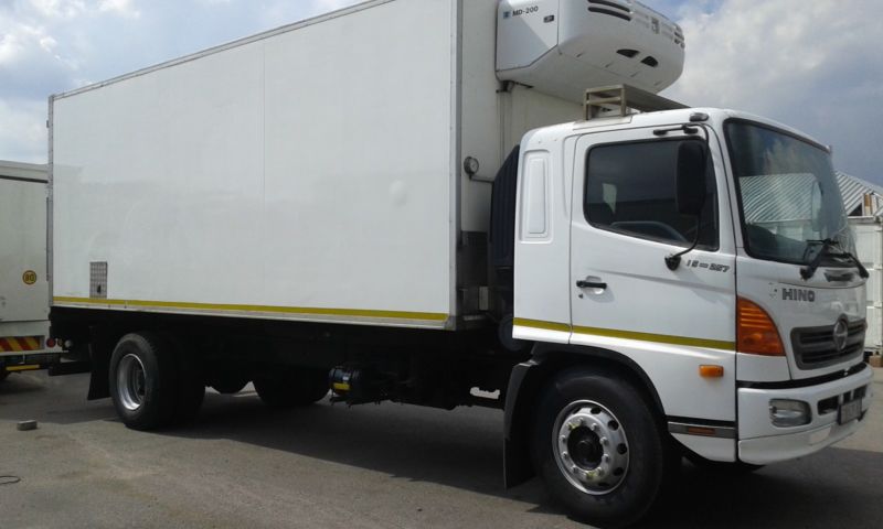 Xe đông lạnh Hino