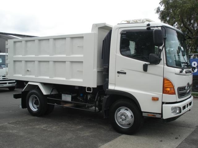 xe ben tự đổ hino 6 tấn