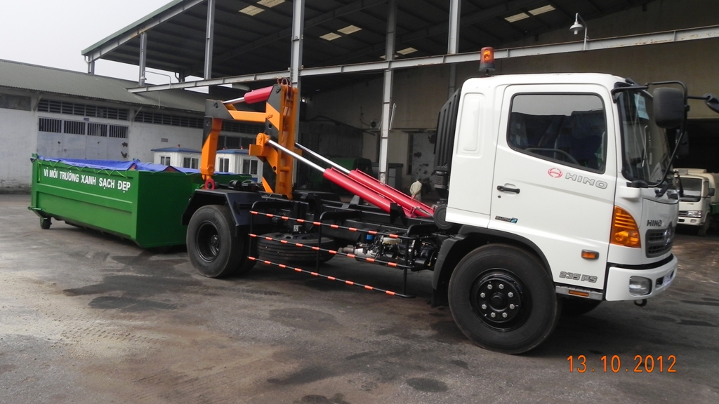 Xe cẩu hino thùng chở rác