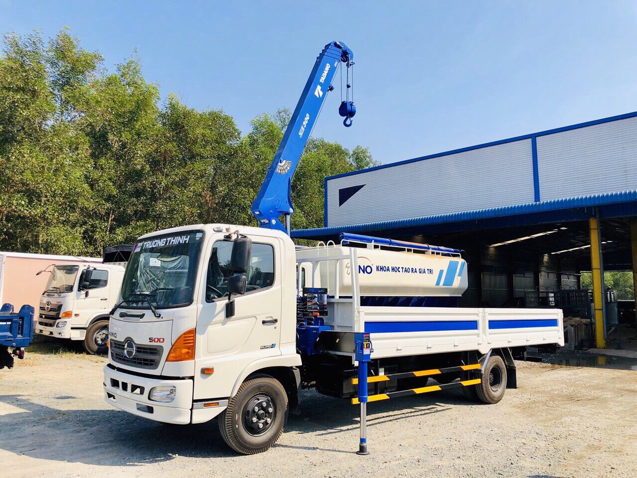 7af9f0aa74a492facbb5 thông số cẩu tadano | Xe tải Hino HCM