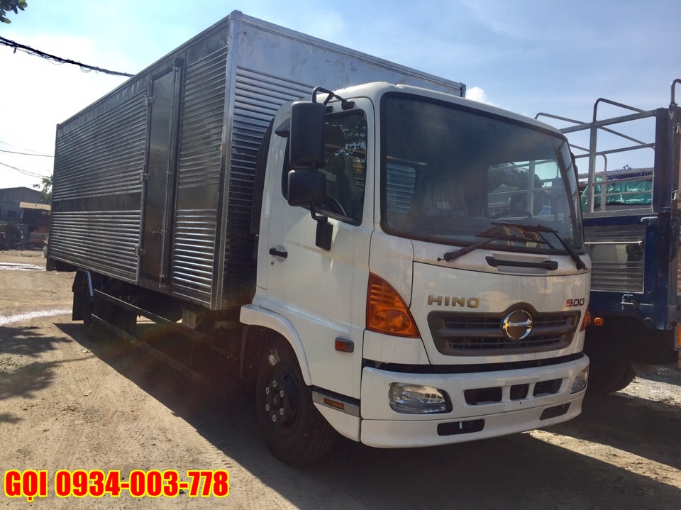 xe-tai-hino-fc-thung-kin-series500-3 image xe-tai-hino-fc-500-thung-bat-2
