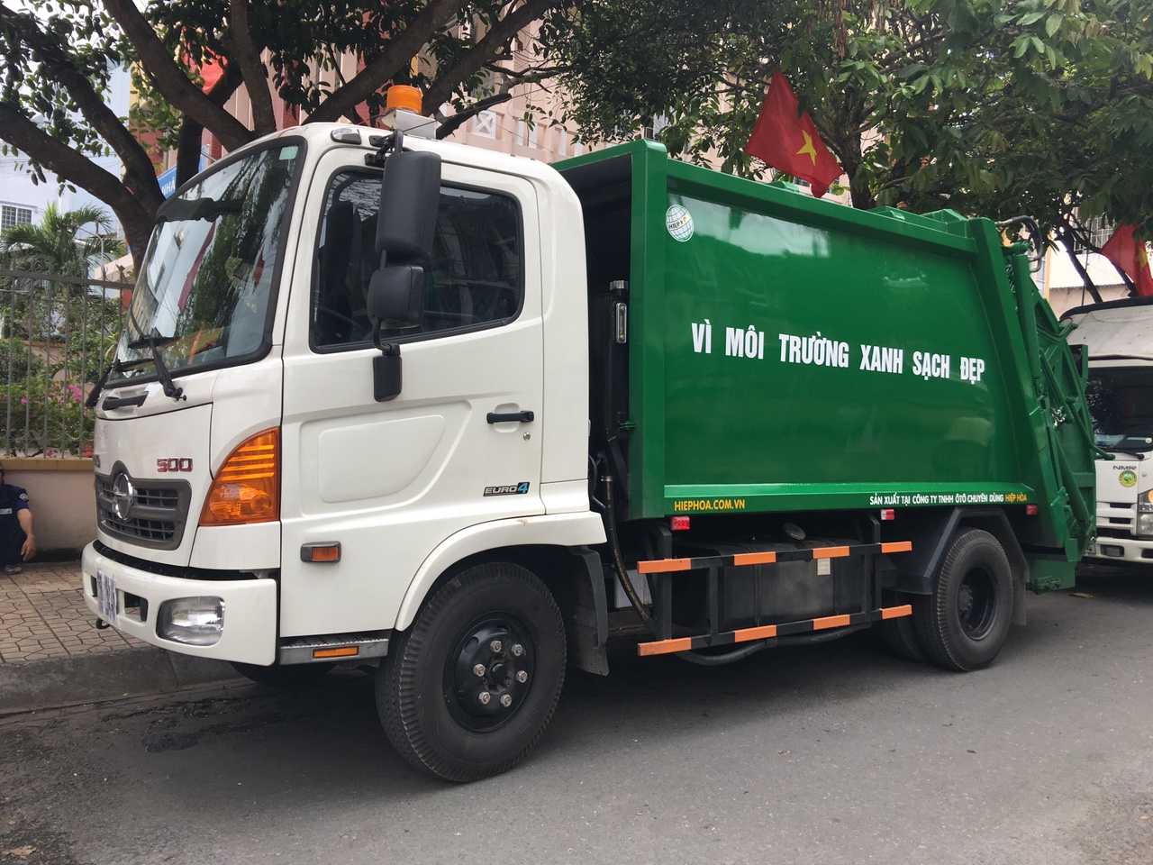 ô tô chuyên dùng hiệp hòa